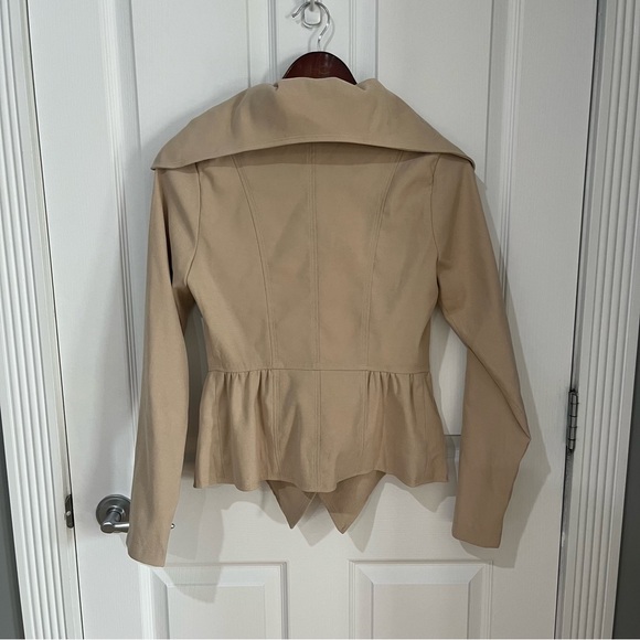 FAVLUX Tan Blazer - Picture 5 of 8